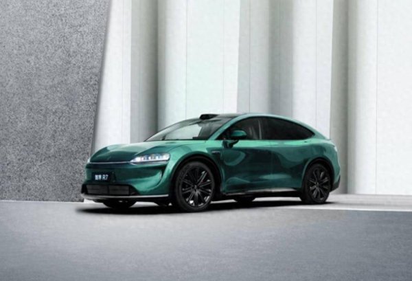 速盈策略 智界新款首批车主交付，18天极速交付背后的供应链生态战